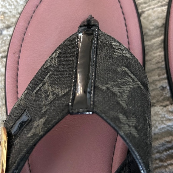 Authentic Louis Vuitton Denim Monogram Sandals - Picture 12 of 17